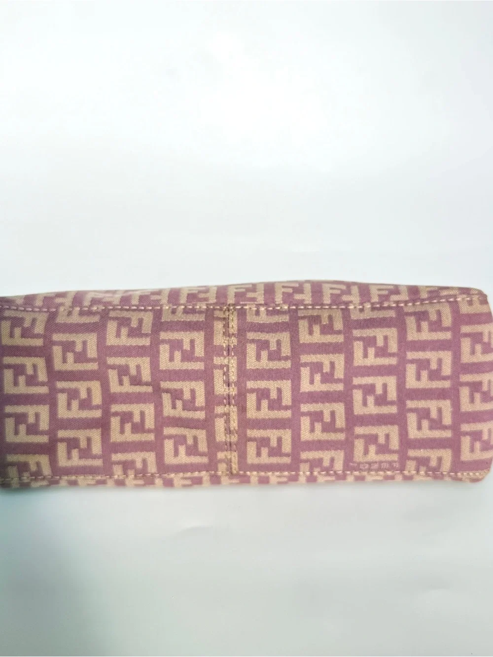Authentic Fendi Zucchino Shoulder Bag Pochette in lilac - Picture 4 of 7